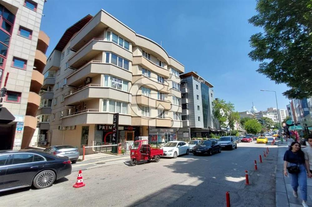 BESTEKAR'DA KAPALI GARAJLI, ASANSÖRLÜ SATILIK 3+1 DAİRE