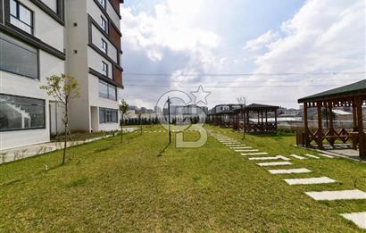 Sultanbeyli’nde sosyal tesisli site içinde bahçeli 2+1 daire