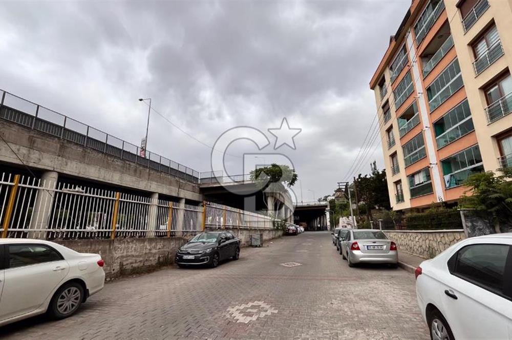 BAYRAKLI'DA 2+1 92 M2 SATILIK DAİRE