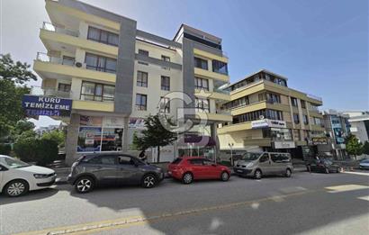 YILDIZ 4.CADDE ÜZERİNDE 8M2 CEPHELİ 500 M2 DÜKKAN