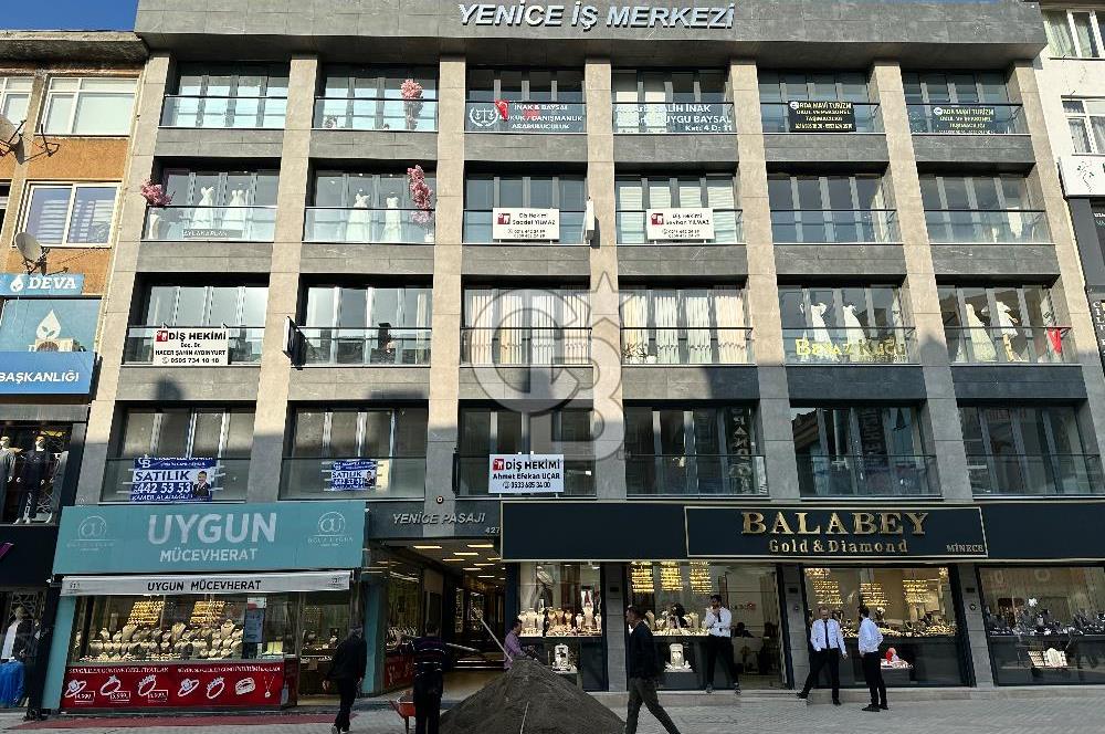 MALTEPENİN KALBİNDE TABELA DEĞERİ YÜKSEK OLAN SATILIK DAİRE