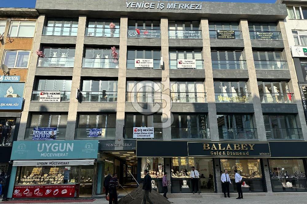 MALTEPENİN KALBİNDE TABELA DEĞERİ YÜKSEK OLAN SATILIK DAİRE