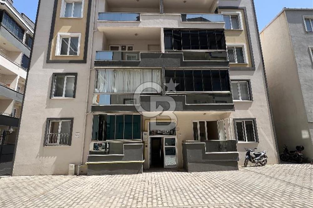 LAPSEKİ MERKEZDE SİTE İÇERİSİNDE CADDEYE YAKIN 5+2 SATILIK DUBLEKS DAİRE.