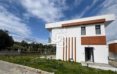 Gömeç Denizkent sitesin de satılık 3+1 köşe villa