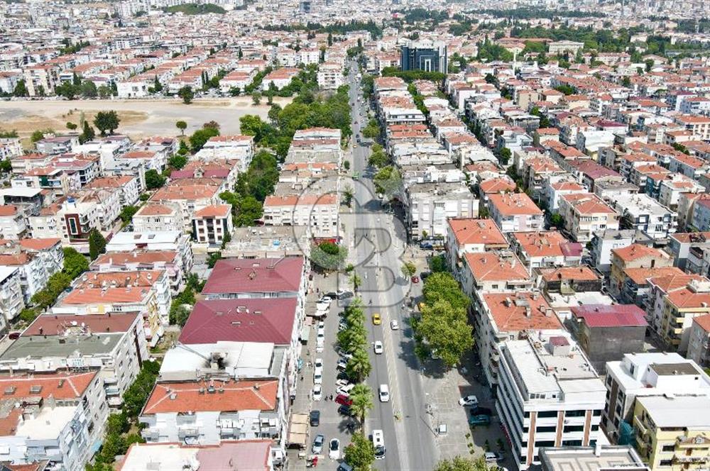 Buca Menderes Caddesi Üzeri Devren Kiralık Dükkan