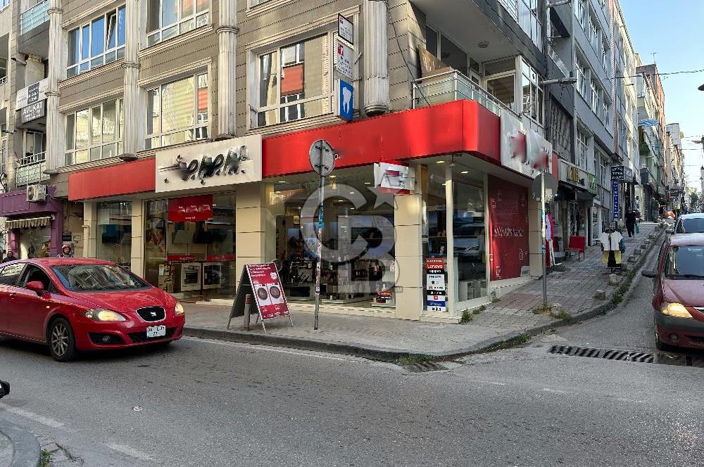 SAMSUN İLKADIM GAZİ CADDESİNE CEPHE 170M2 SATILIK KÖŞE DÜKKAN