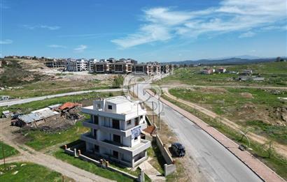 Ayvalık Küçükköy'de Satılık Müstakil İkiz villa 