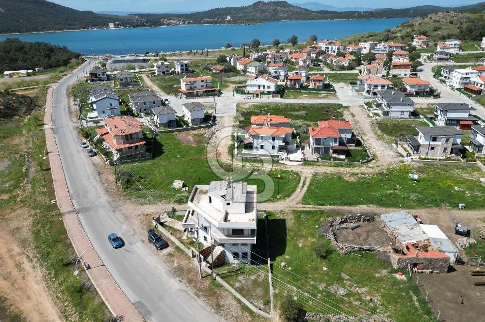 Ayvalık Küçükköy'de Satılık Müstakil İkiz villa 