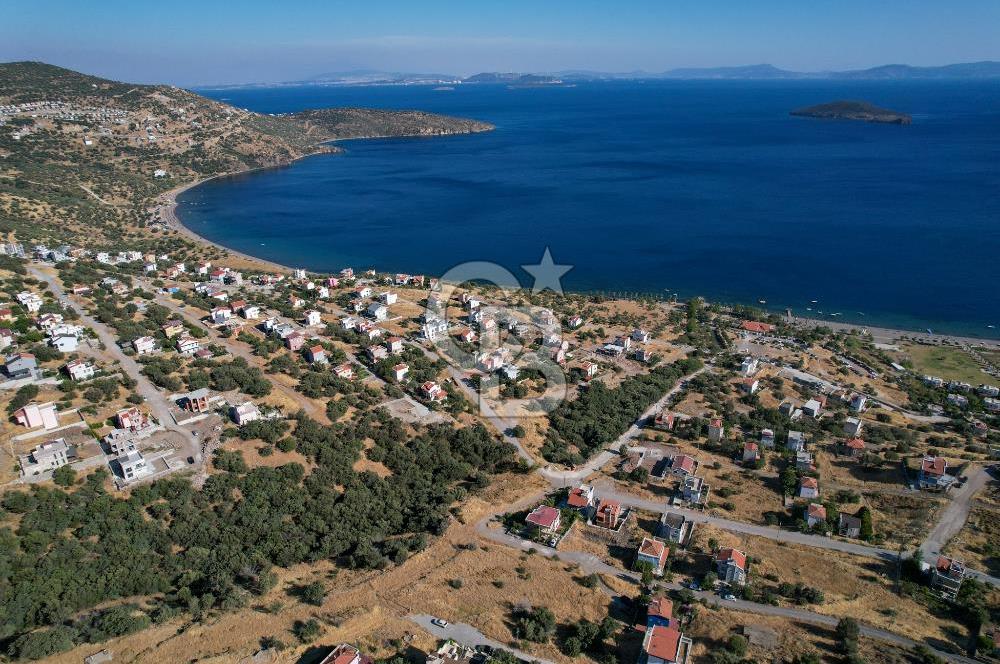 ÇANDARLI BİMEYKO SİTESİ'NDE DENİZ MANZARALI KÖŞE ARSA