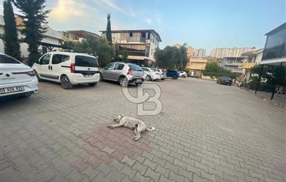 KUŞADASI YENİ YAŞAM SİTESİNDE HAVUZLU OTOPARKLI SATILIK 1+1DAİRE