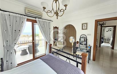 Kıbrıs, Girne, Esentepe Bölgesinde Özel Havuzlu, Full Deniz Manzarasi, Geniş Kullanım Alanlı Satılık 3+1 Villa