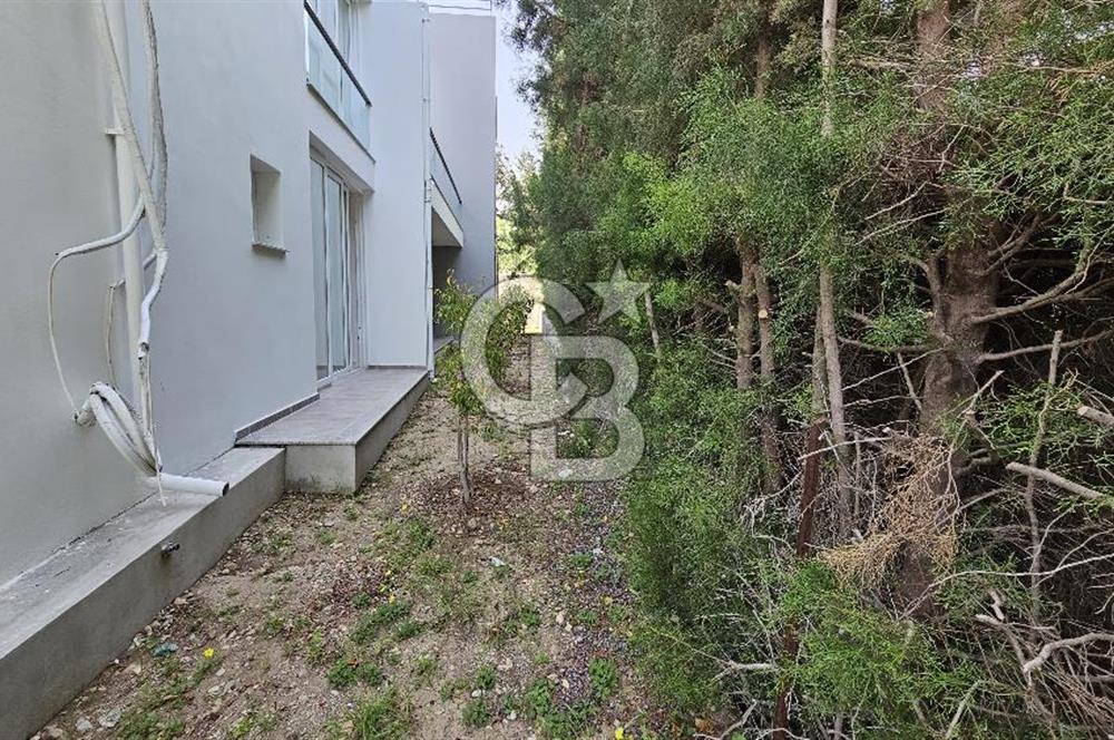 KKTC Girne Doğanköy, Havuzlu site, Deniz ve Dağ Manzaralı, Satılık 2+1 Daire