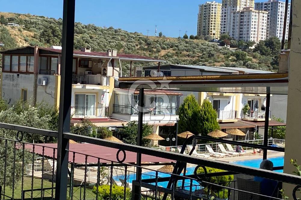 KUŞADASI YENİ YAŞAM SİTESİNDE HAVUZLU OTOPARKLI SATILIK 1+1DAİRE