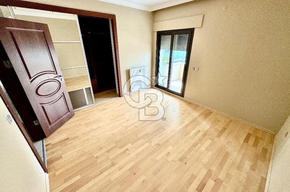 İzmir Mavişehir MAVİADA Sitesinde Kiralık 5+1 Bahçe Dubleksi