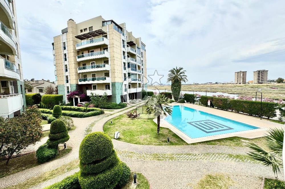 İzmir Mavişehir MAVİADA Sitesinde Kiralık 5+1 Bahçe Dubleksi