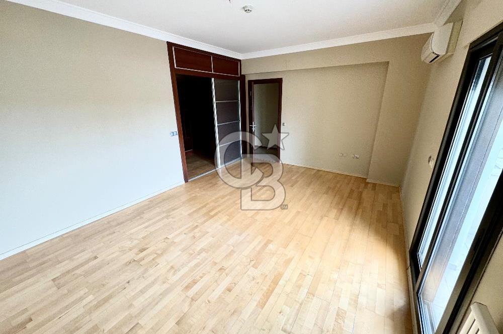 İzmir Mavişehir MAVİADA Sitesinde Kiralık 5+1 Bahçe Dubleksi