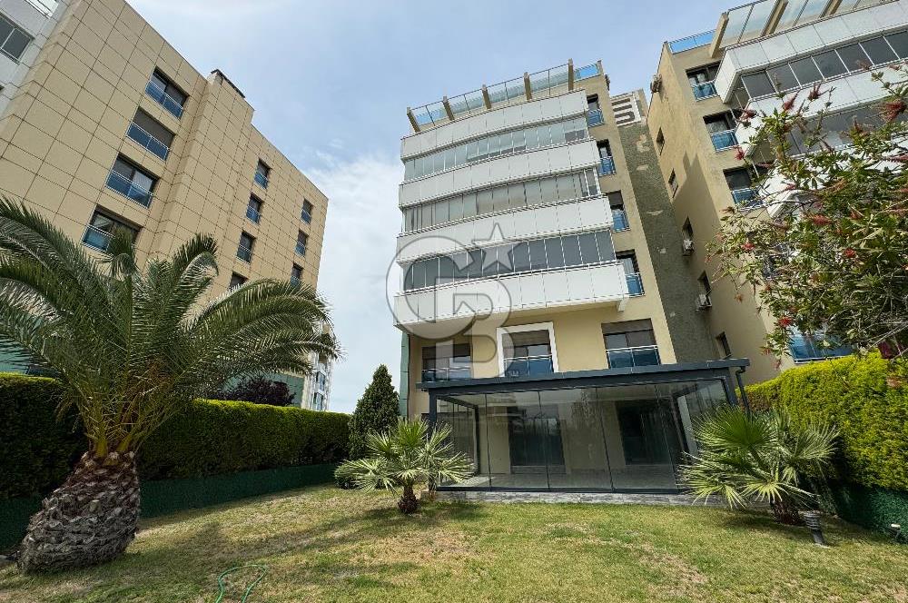 İzmir Mavişehir MAVİADA Sitesinde Kiralık 5+1 Bahçe Dubleksi