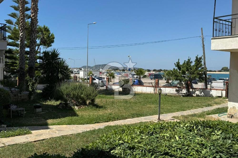 URLA ÇEŞMEALTI GÜVENDİK'TE SATILIK TRİPLEKS VİLLA