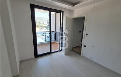 Akbük'te Prestijli 4+1 Villa -452m² Arsa Paylı-Yol Üstü-Havuzlu