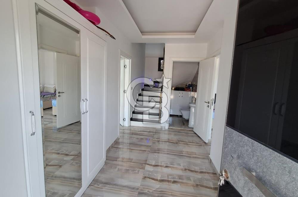 Akbük'te Prestijli 4+1 Villa -452m² Arsa Paylı-Yol Üstü-Havuzlu