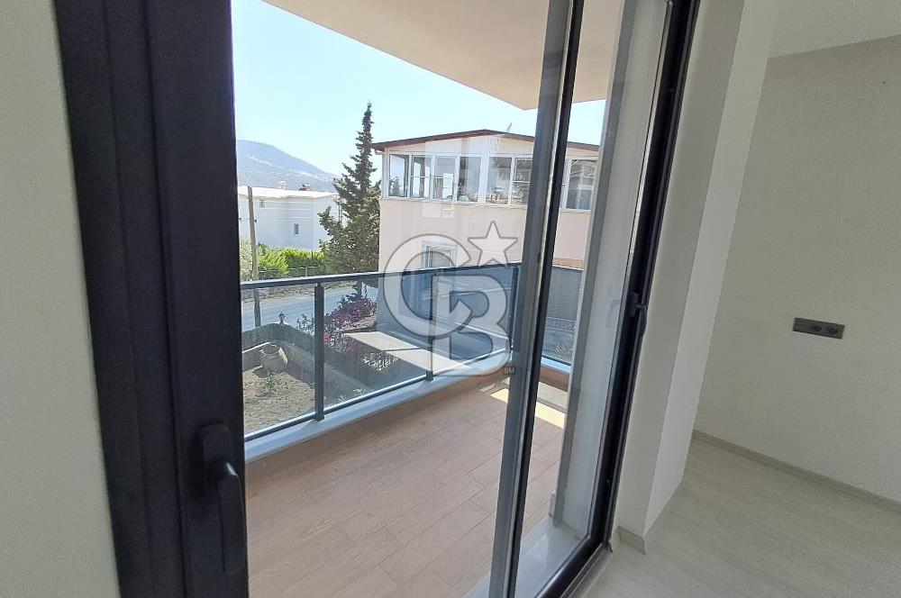 Akbük'te Prestijli 4+1 Villa -452m² Arsa Paylı-Yol Üstü-Havuzlu