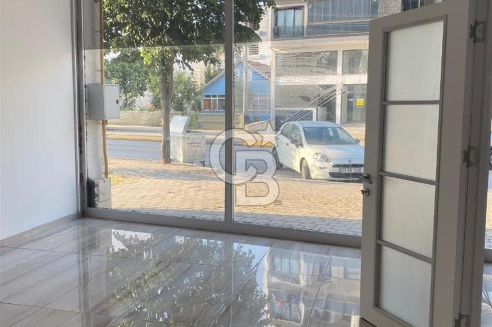 Kurumsala Özel Kapsamlı Kullanım Alanına Sahip 400+300m2 Kiralık Dükkan