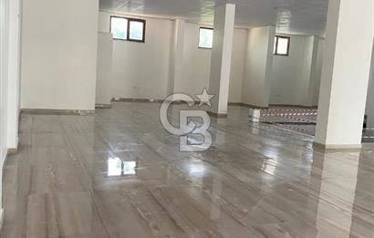 Kurumsala Özel Kapsamlı Kullanım Alanına Sahip 400+300m2 Kiralık Dükkan