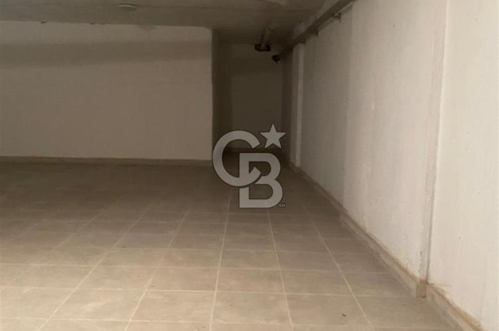 Kurumsala Özel Kapsamlı Kullanım Alanına Sahip 400+300m2 Kiralık Dükkan