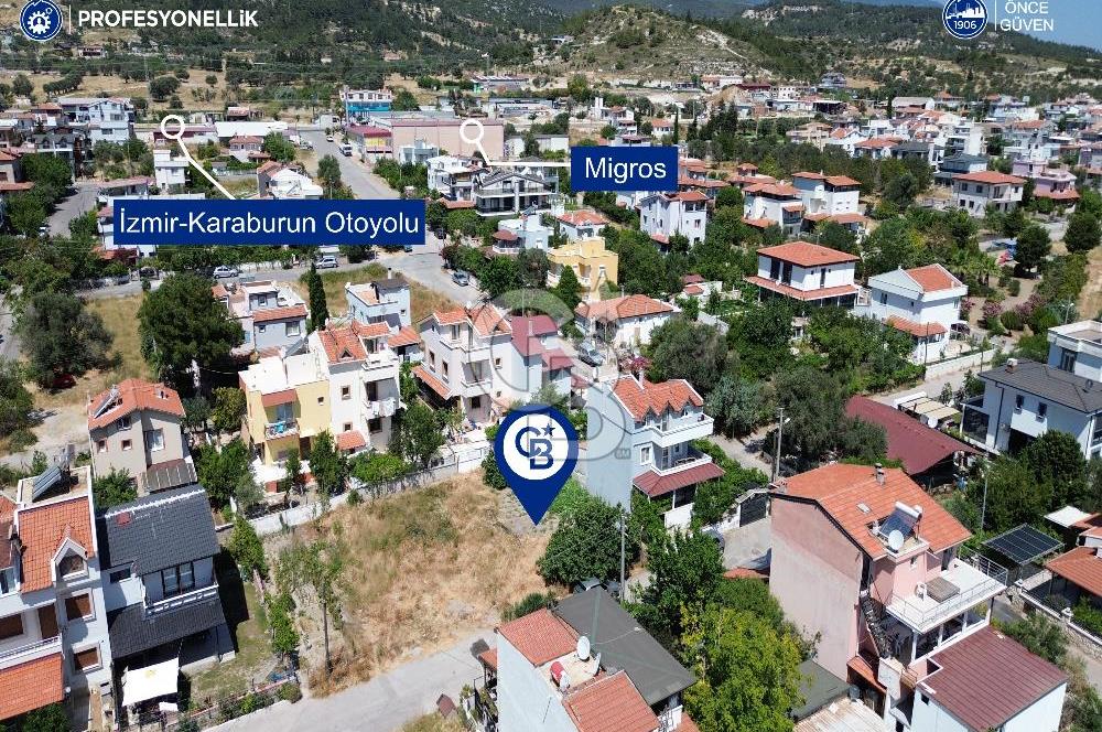 Karaburun Mordoğan Merkez'de Villa İmarlı 200 m2 Arsa