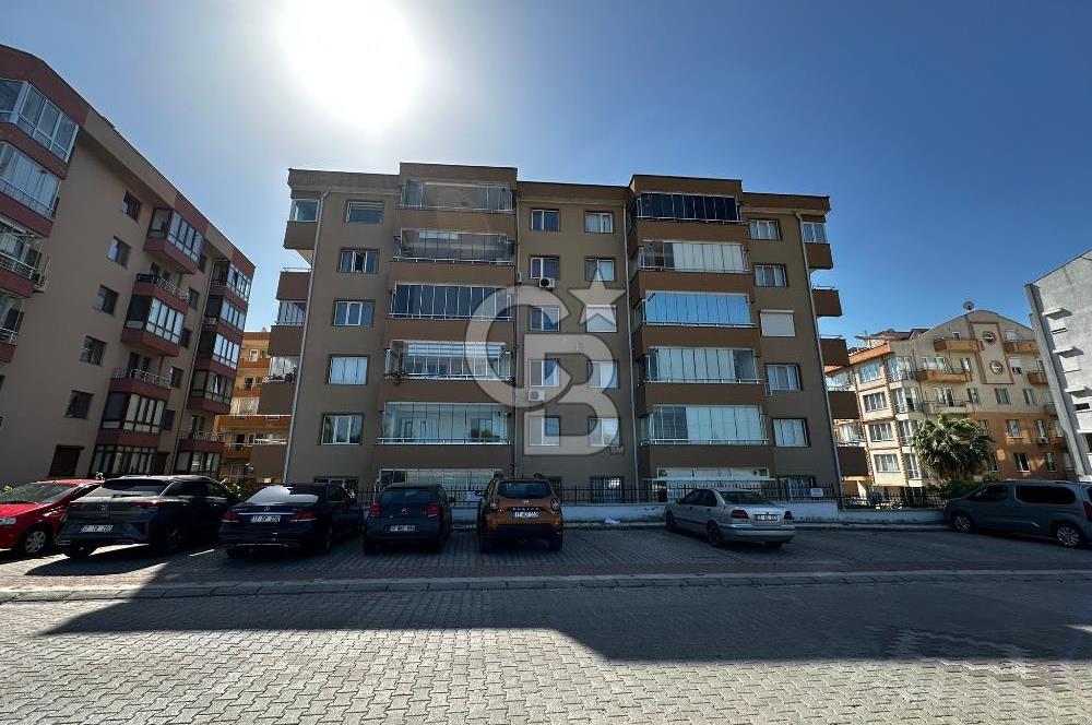 CEVATPAŞA MH.SİTE İÇİNDE KISMİ BOĞAZ MANZARALI 3+1 SATILIK DAİRE