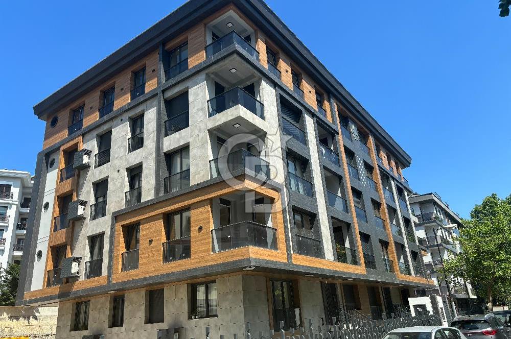 ŞİŞLİ HALİDE EDİP ADIVAR’DA YENİ BİNA OTOPARKLI 1 + 1 LÜKS DAİRE