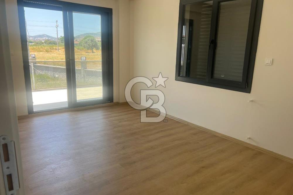 Foça Kazım Dirik Mahallesi 2+1 Kapalı Mutfak Kiralık Daire