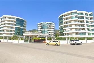 Gaziemir Irmak Mah.de, Site İçerisinde, 120 m², 3+1, Satılık Daire