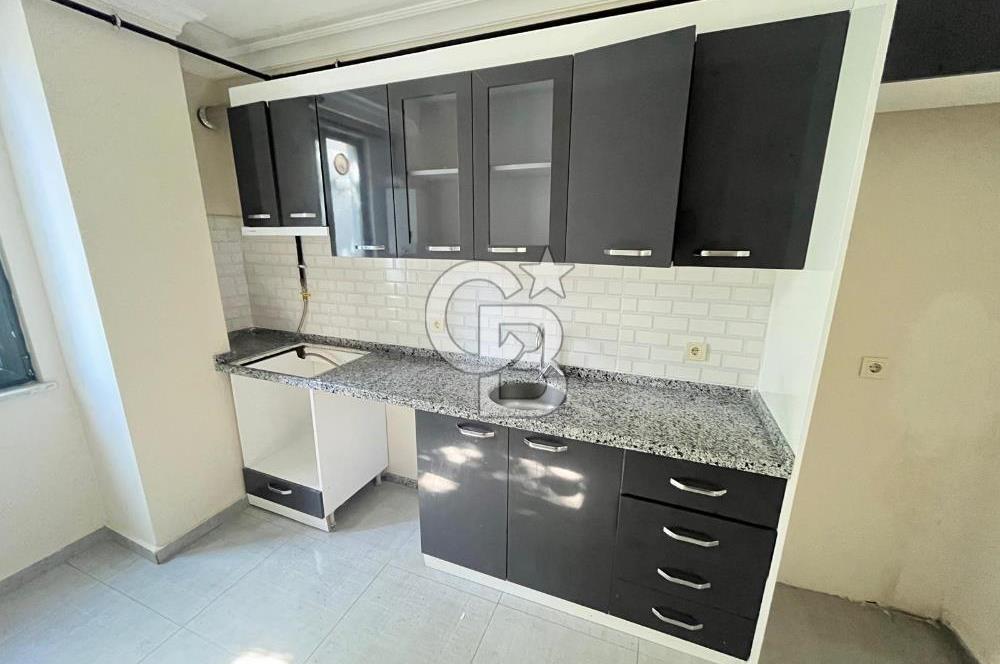 Esenevler'de Kapalı Otoparklı Asansörlü 2+1 Kiralık Daire