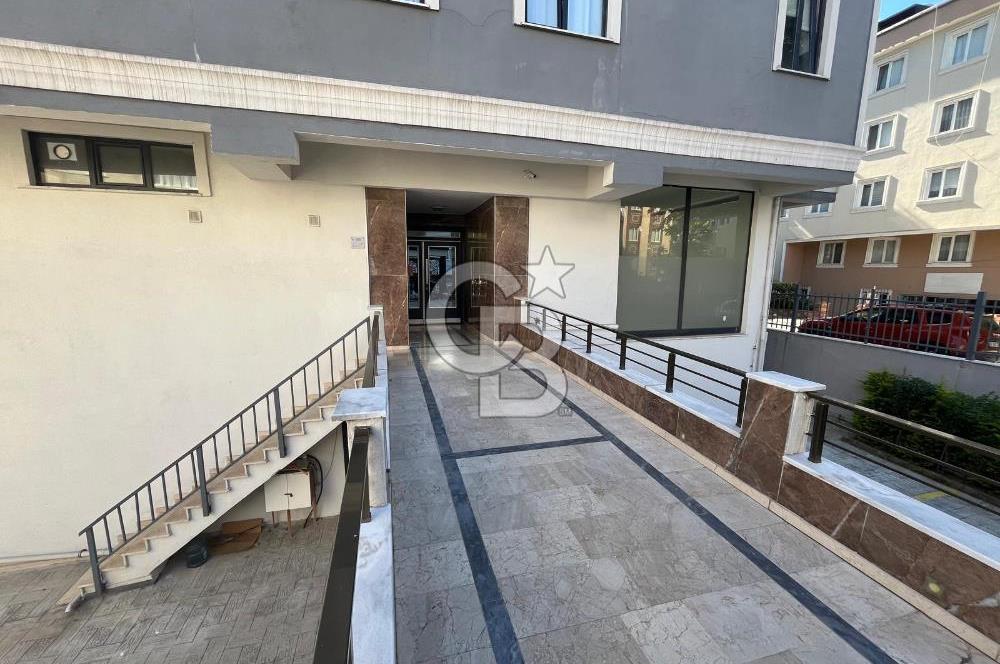 Esenevler'de Kapalı Otoparklı Asansörlü 2+1 Kiralık Daire