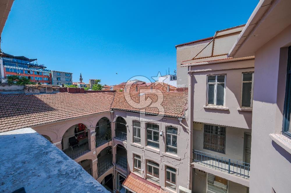 Kiralık uzunçarşı tanburacı han 3 katlı bina