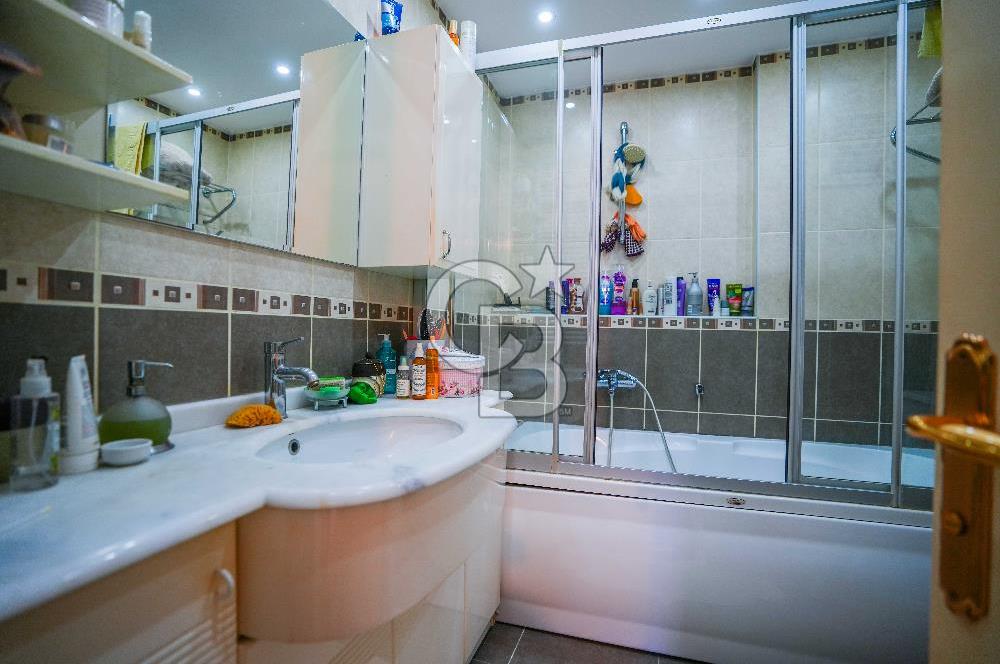 Yeşilköy Yeni Manizade Sitesi 6+2 Ayrı Girişli Satılık Dubleks