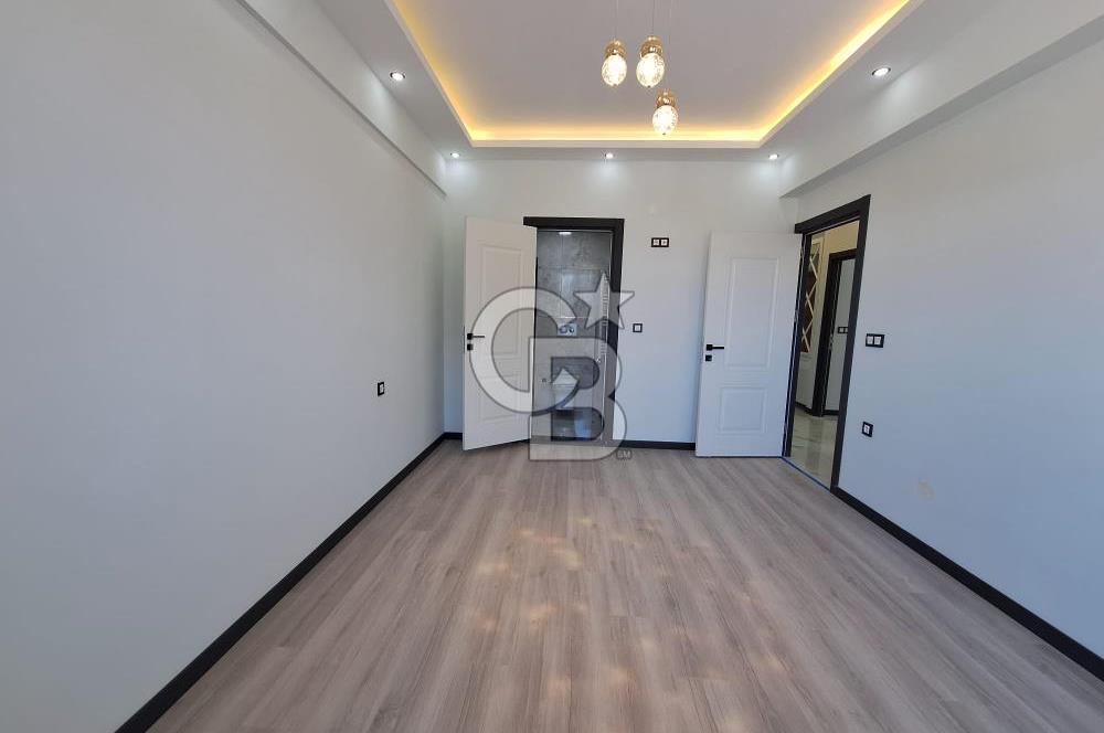 ÇANAKKALE MERKEZ ESENLER'DE HAVUZLU LÜKS 3+1 SATILIK DAİRE