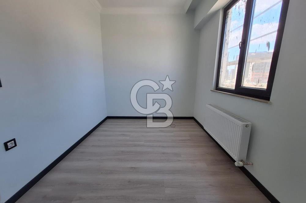 ÇANAKKALE MERKEZ ESENLER'DE HAVUZLU LÜKS 3+1 SATILIK DAİRE