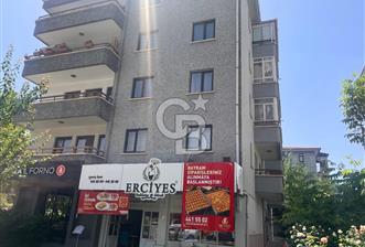 YILDIZEVLER'DE MERKEZİ KONUMDA , KİRACISIZ, 4+1 SATILIK DAİRE