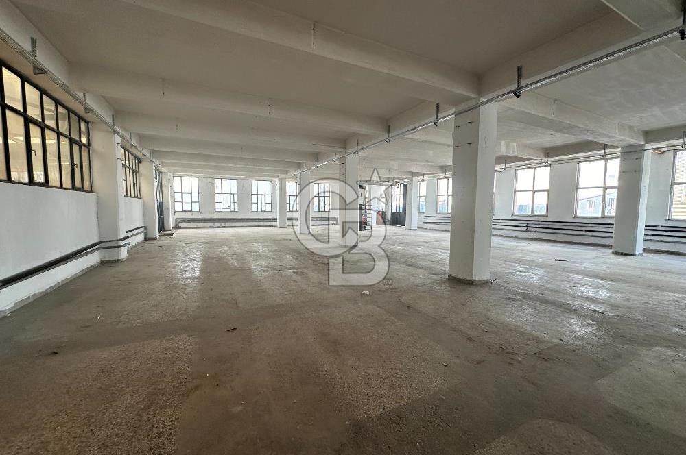 Beylikdüzü OSB Kiralık Fabrika Depo 1.000m Asansör ve Calaskarlı