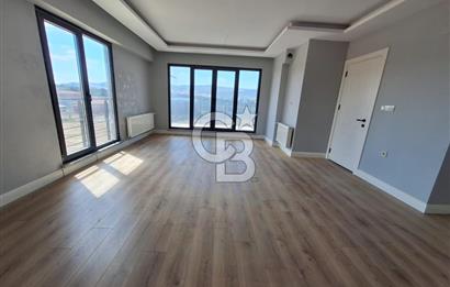 ÇANAKKALE ESENLER'DE HAVUZLU LÜKS SİTEDE 3+1 SATILIK DAİRE