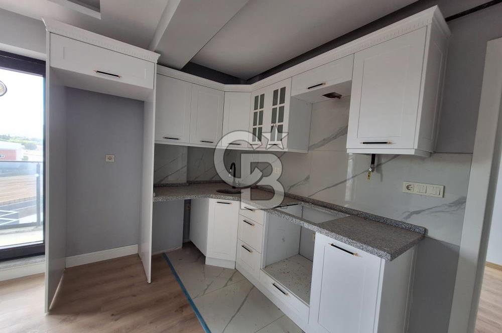 ÇANAKKALE ESENLER'DE HAVUZLU LÜKS SİTEDE 1+1 SATILIK DAİRE