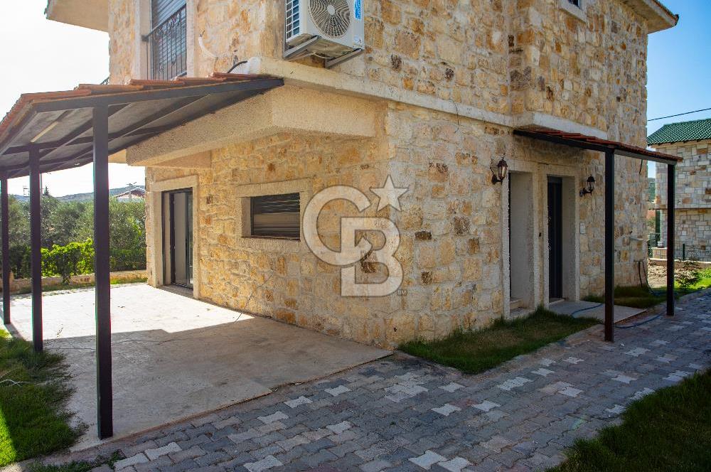 Foçaköy'de Butik Sitede İçerisinde Kiralık Müstakil Villa