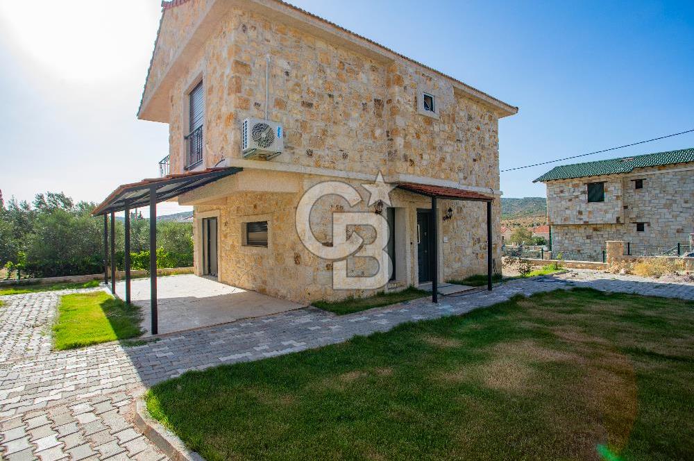 Foçaköy'de Butik Sitede İçerisinde Kiralık Müstakil Villa