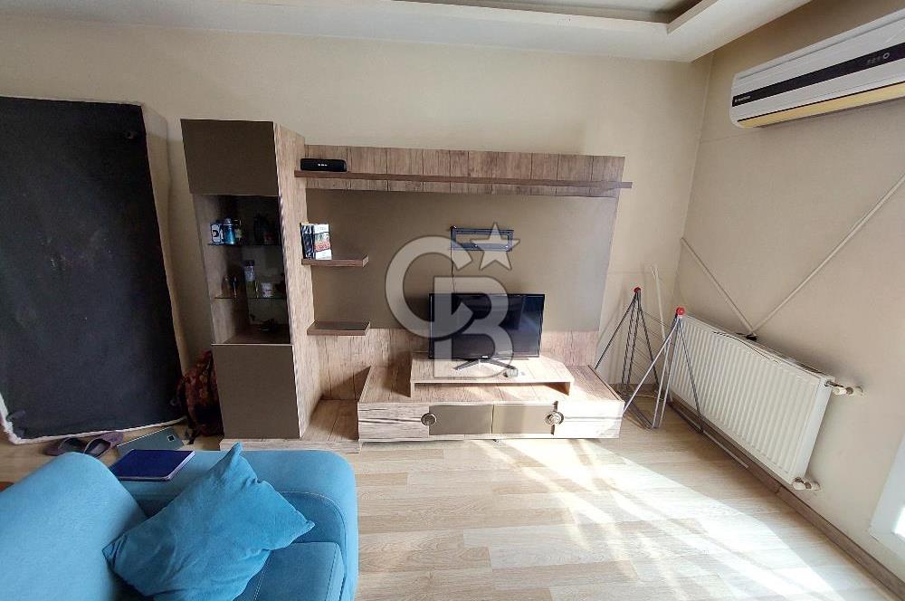 BORNOVA KIZILAY MAHALLESİNDE ARA KAT SATILIK EŞYALI 1+1 DAİRE