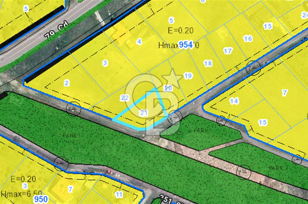 GÖLBAŞI BAHÇELİEVLER'DE SATILIK 750 M² 0.20 EMSAL KÖŞE PARSEL