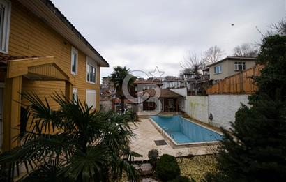 Beykoz'da, KİRALIK Havuzlu Müstakil Tripleks