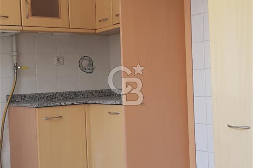 Feneryolu Yazıcıbaşı Sokakta Arakat 4+1 Daire