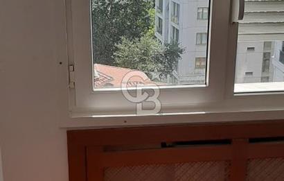 Feneryolu Yazıcıbaşı Sokakta Arakat 4+1 Daire